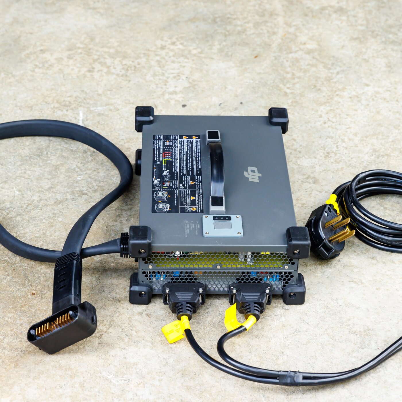 DJI C10000 Intelligent Charger